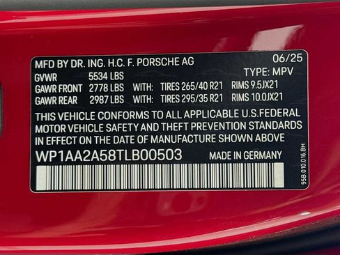 New 2026 Porsche Macan AWD/4WD image 34