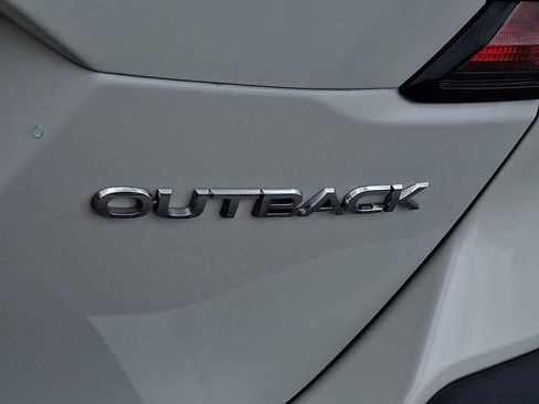 Certified 2023 Subaru Outback Limited image 31