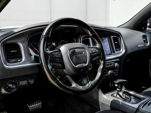 Used 2022 Dodge Charger R/T w/ Blacktop Package RWD image 19