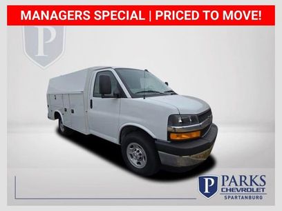 New 2025 Chevrolet Express 3500 w/ Power Convenience Package