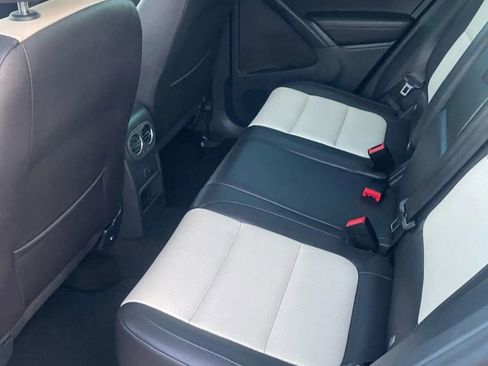 Used 2017 Volkswagen Tiguan Wolfsburg Edition image 8