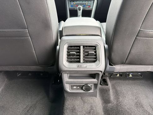 Used 2024 Volkswagen Tiguan SEL R-Line w/ MDO Package, Two-Row AWD/4WD image 21