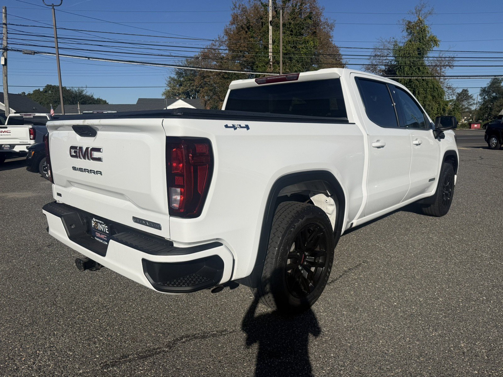 Used 2023 GMC Sierra 1500 Elevation AWD/4WD image 3