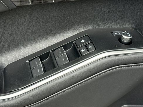 New 2026 Toyota Highlander Limited AWD/4WD image 12