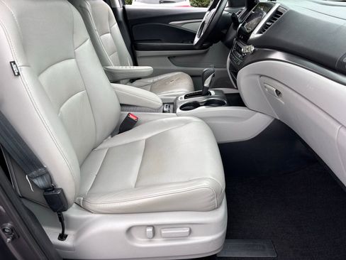 Used 2019 Honda Ridgeline RTL-T image 19