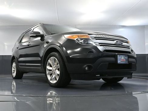 Used 2013 Ford Explorer XLT image 57