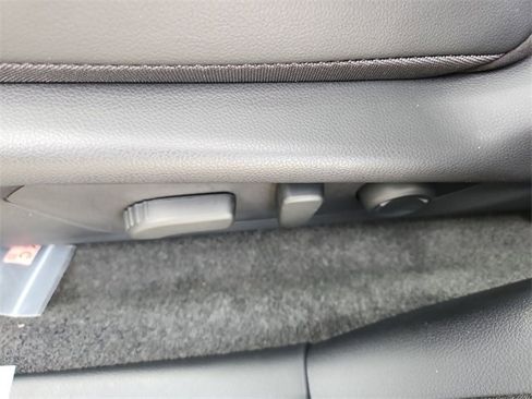 New 2025 Subaru Crosstrek 2.5i Limited image 12