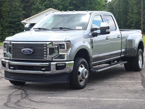 Used 2021 Ford F350 Lariat w/ Lariat Ultimate Package AWD/4WD image 4