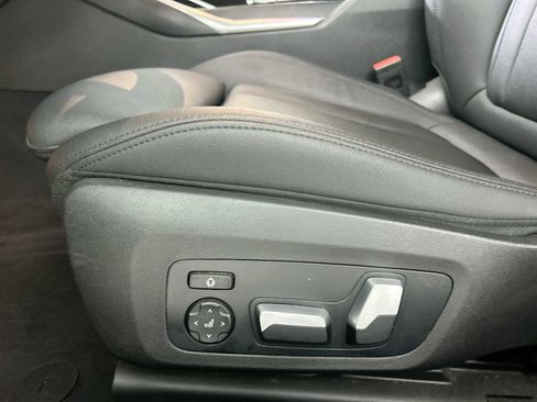 Used 2021 BMW 330e xDrive w/ Premium Package image 14