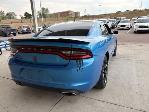 Used 2018 Dodge Charger SXT w/ Blacktop Package RWD image 6
