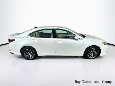 Used 2017 Lexus ES 350 w/ Luxury Package FWD image 8