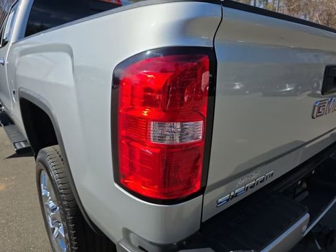 Used 2018 GMC Sierra 2500 Denali w/ Duramax Plus Package image 50