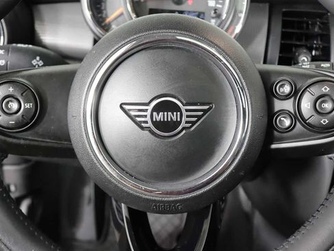 Used 2020 MINI Cooper 2-Door Hardtop FWD image 16