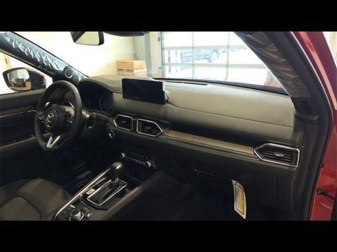 New 2025 MAZDA CX-5 Signature image 51