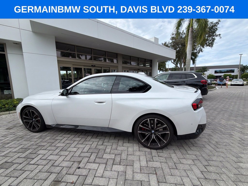 Certified 2024 BMW 230i Coupe w/ Premium Package RWD image 5