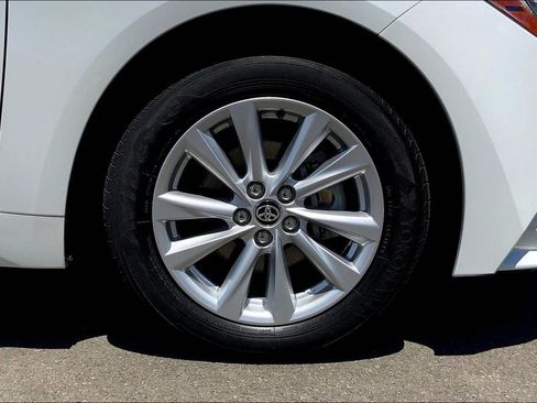 Used 2024 Toyota Corolla LE image 9