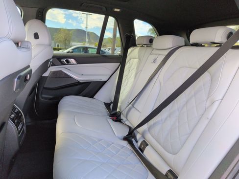 Certified 2024 BMW X5 sDrive40i w/ Premium Package image 31