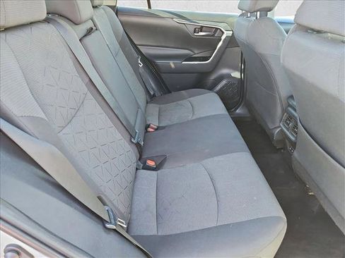 Used 2021 Toyota RAV4 XLE image 24