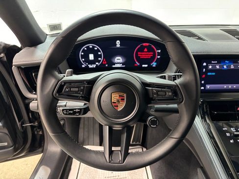 Used 2024 Porsche Panamera 4 image 18