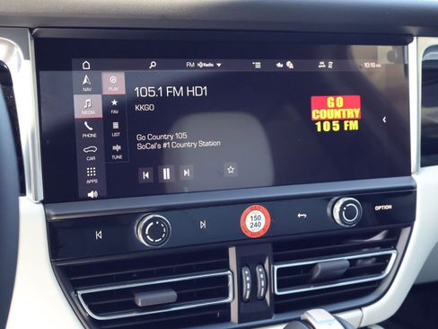 New 2026 Porsche Macan AWD/4WD image 17