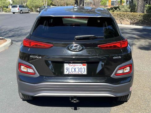 Used 2021 Hyundai Kona SEL w/ Cargo Package FWD image 17