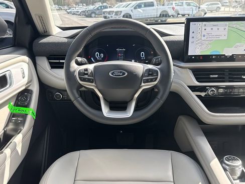 New 2026 Ford Explorer Active w/ Active Comfort Package image 14