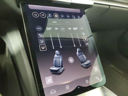 Used 2025 Lucid Air Pure RWD image 30