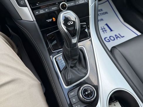 Used 2020 INFINITI Q50 Luxe image 16