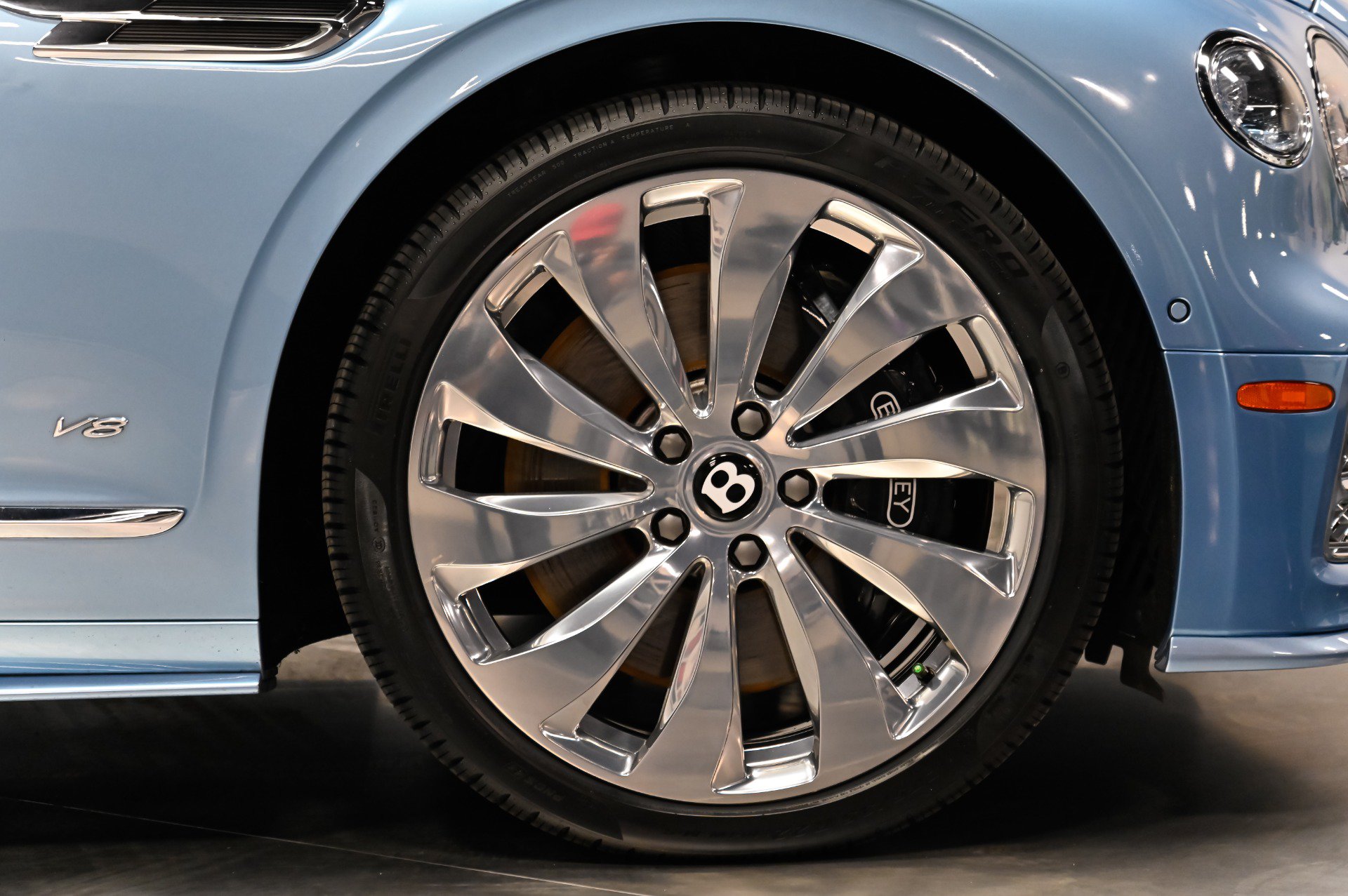 Used 2022 Bentley Flying Spur V8 AWD/4WD image 17