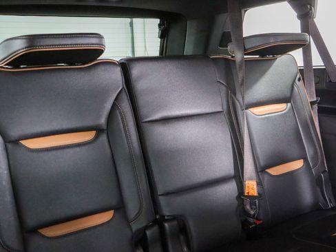 Used 2024 GMC Yukon XL AT4 w/ Technology Package image 33