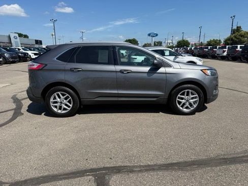 Used 2024 Ford Edge SEL w/ Convenience Package AWD/4WD image 11
