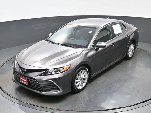 Used 2024 Toyota Camry LE image 35