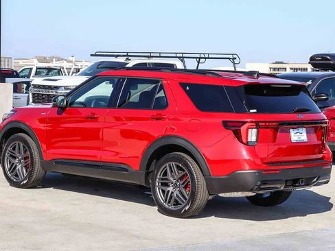 New 2026 Ford Explorer ST-Line AWD/4WD image 6