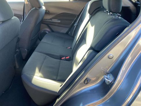 Used 2024 Nissan Kicks S image 3