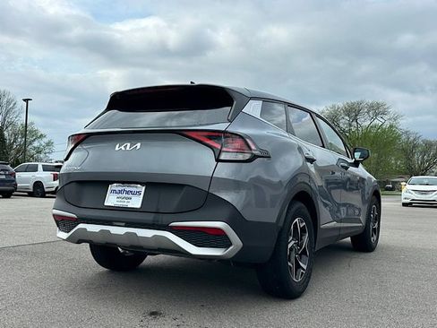 Used 2025 Kia Sportage LX image 8