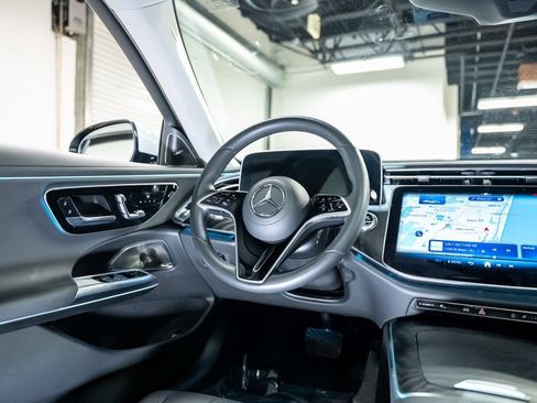 Used 2024 Mercedes-Benz E 350 4MATIC Sedan w/ Driver Assistance Package image 43