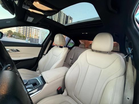 Used 2019 BMW 330i xDrive Sedan w/ Driving Assistance Package image 15