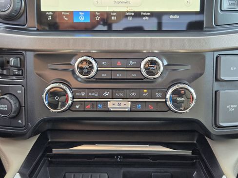 New 2026 Ford F450 Platinum w/ Platinum Plus Package image 22