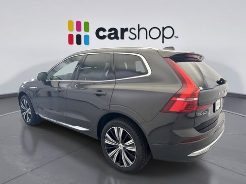 Used 2023 Volvo XC60 B5 Plus w/ Climate Package AWD/4WD image 3
