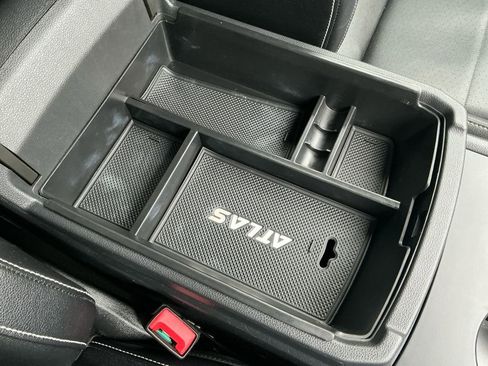 Used 2021 Volkswagen Atlas SE w/ Towing Package image 21