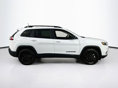 Used 2023 Jeep Cherokee Altitude Lux w/ Lux Elite Package AWD/4WD image 4