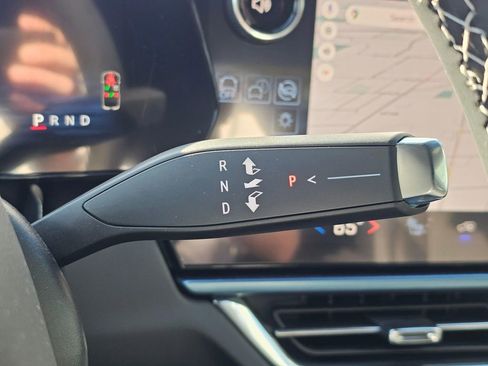 New 2026 Chevrolet Equinox EV LT image 32