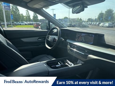 New 2025 Nissan Murano SL image 11