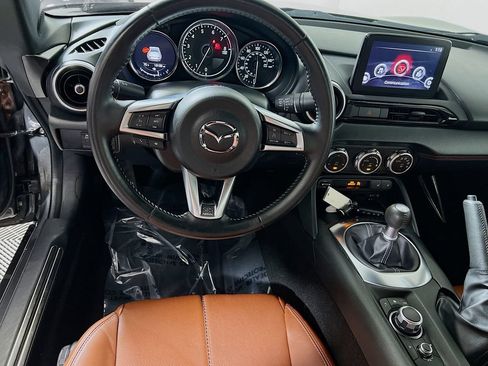 Used 2023 MAZDA MX-5 Miata Grand Touring RWD image 19