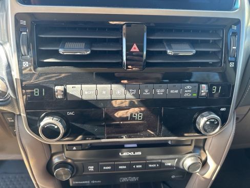 Used 2023 Lexus GX 460 Premium image 20