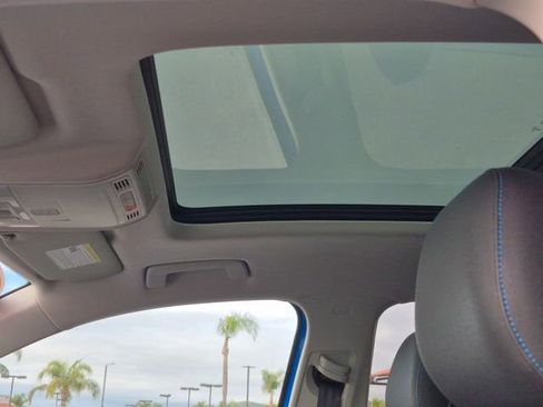 Used 2024 Volkswagen Taos SE image 15