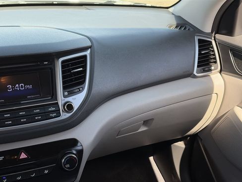 Used 2018 Hyundai Tucson SE FWD image 15