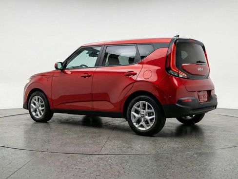 Used 2025 Kia Soul LX w/ LX Technology Package FWD image 6