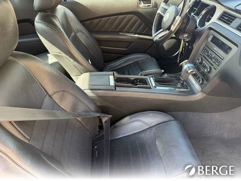 Used 2011 Ford Mustang Premium w/ 201A Rapid Spec Order Code image 13