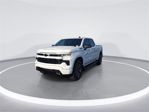 Used 2023 Chevrolet Silverado 1500 RST w/ Z71 Off-Road Package image 4